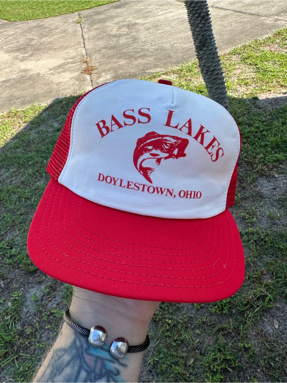 Vintage Bass Lakes Ohio trucker hat